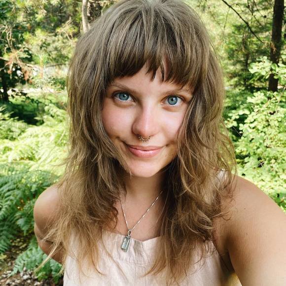 Meet your Posher, Annika - Picture 1 of 1